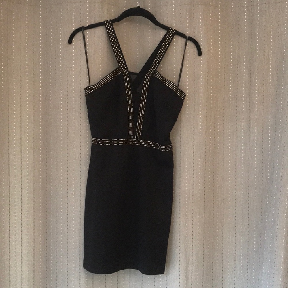 Black Y shape strap dress